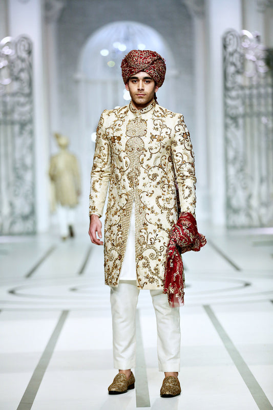 BCW 33 Virtuous Hand Worked Decently Crafted On Banarsi Fabric Paired With Turban With Embelishment