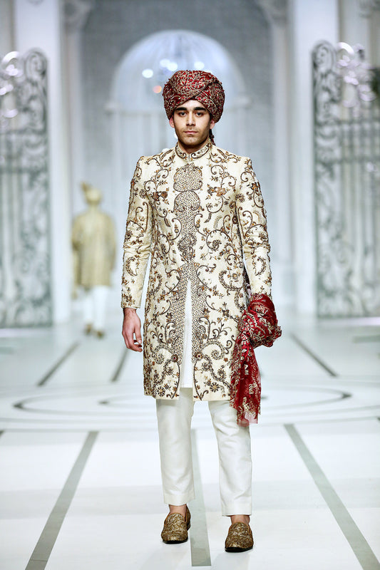 BCW 33 Virtuous Hand Worked Decently Crafted On Banarsi Fabric Paired With Turban With Embelishment