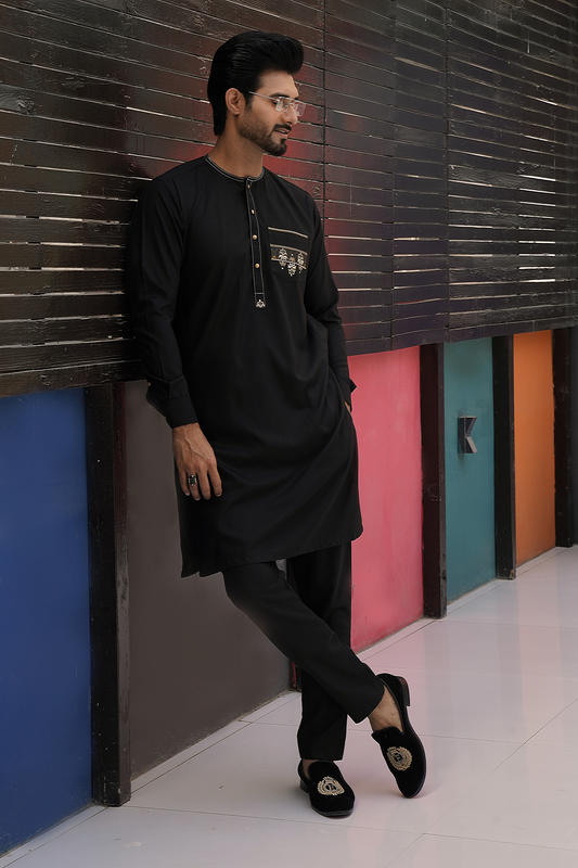 DM 582 Pocket Embroided Black Crew Neck Kurta Pajama