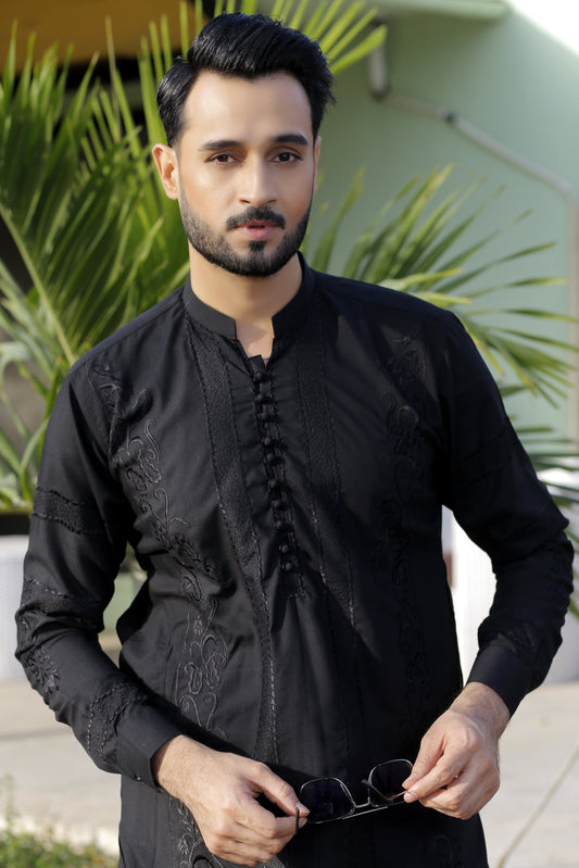 DM 568 Black On Black Embroided Designer Kurta Pajama For Men
