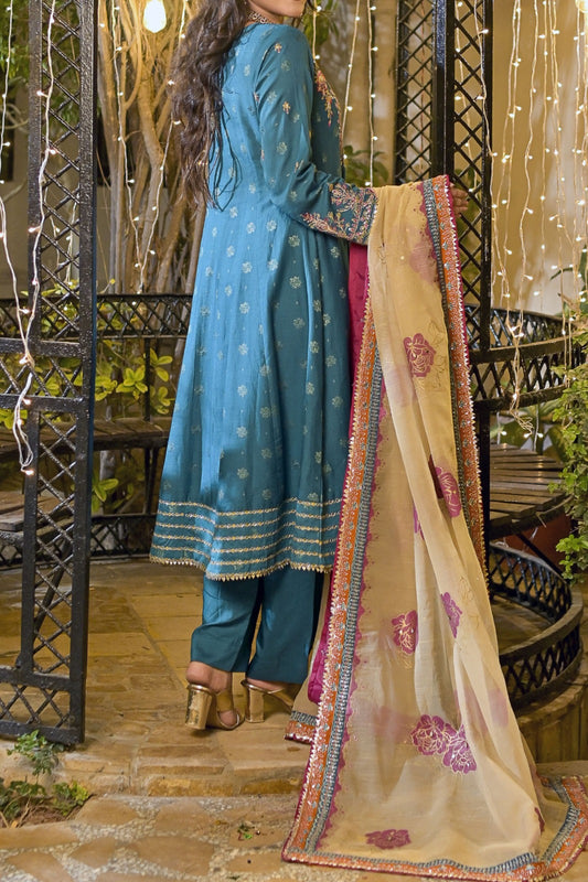 Clad in the emerald depths of a royal color